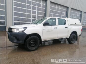 Pickup truck 2019 Toyota Hilux: picture 1