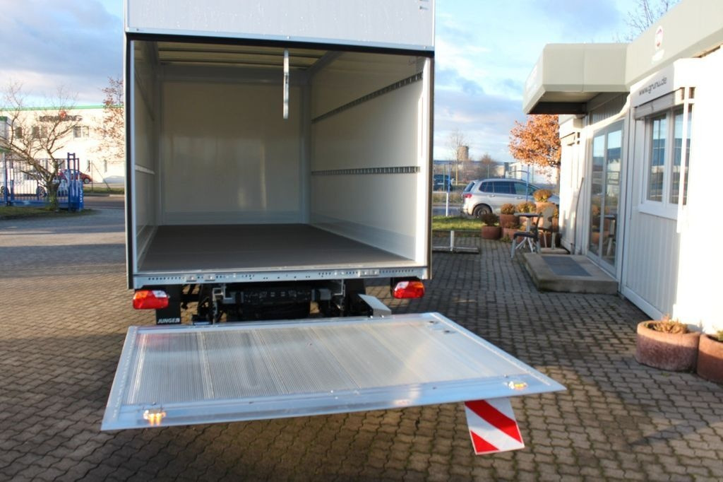 Box van IVECO 35S14H E Koffer + Tail lift New