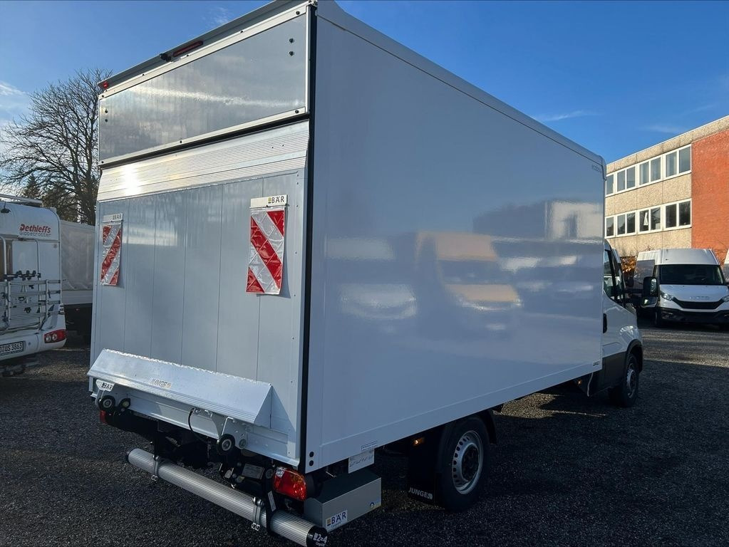 Box van IVECO Daily 35S14 + Tail lift