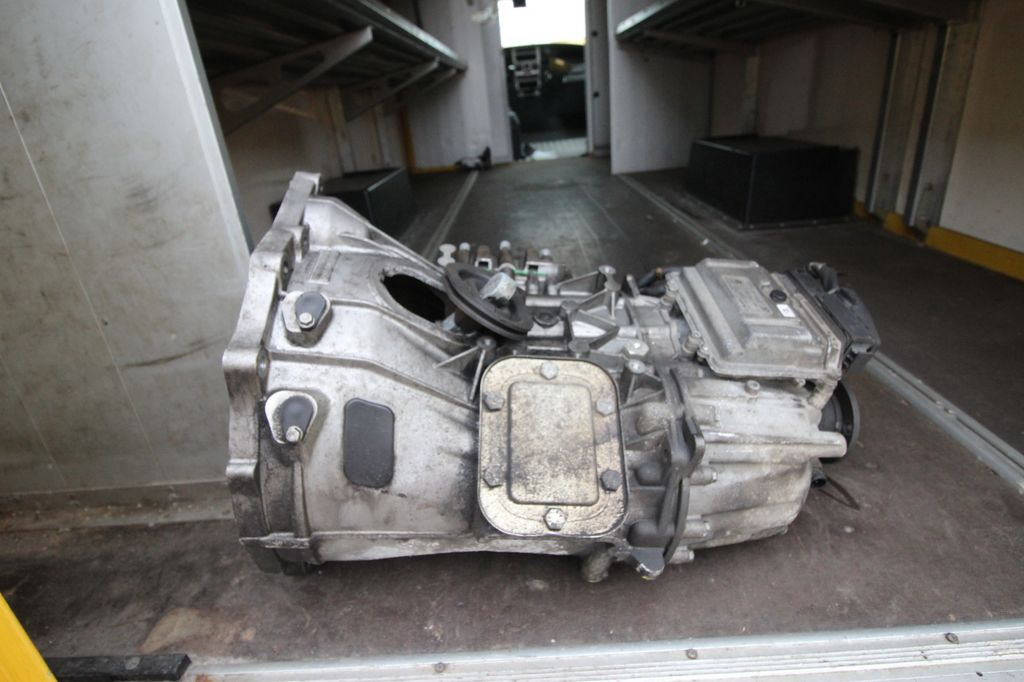 Box van Iveco C30C Daily/ Koffer/Luftfeder/Getriebe ist Defekt