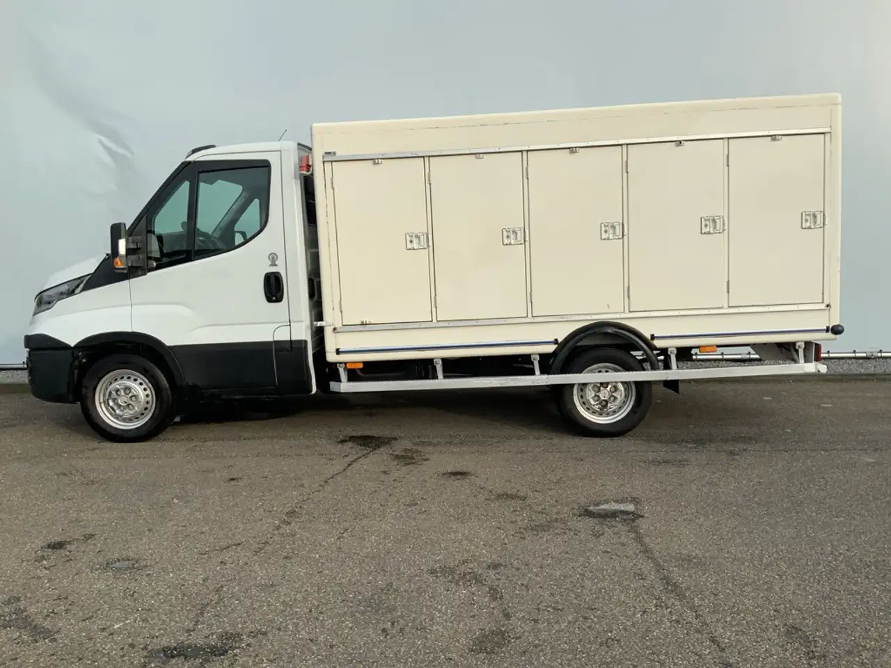 Box van Iveco Daily 35S13 2.3 345 Vriezer/Koel ijswagen _40 gr. 10 Deu
