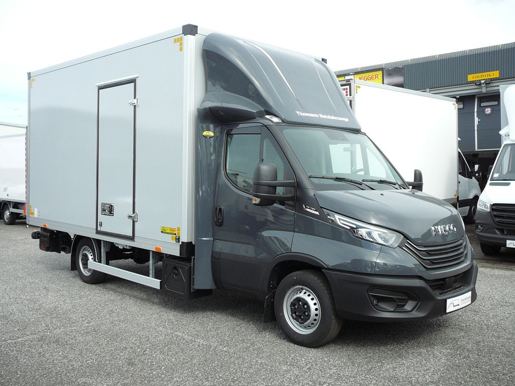 Box van Iveco Daily 35S18 Koffer Ladebordwand Navi Aut