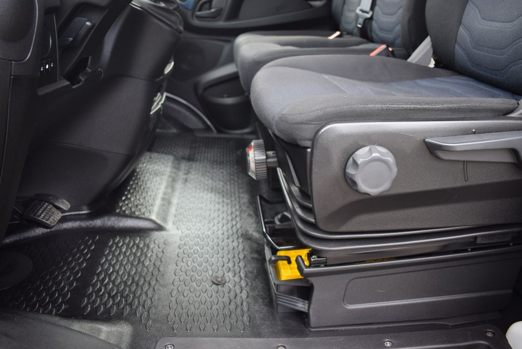 Box van Iveco Daily 35 S 18 3,0 Koffer Automatik LED Tempomat