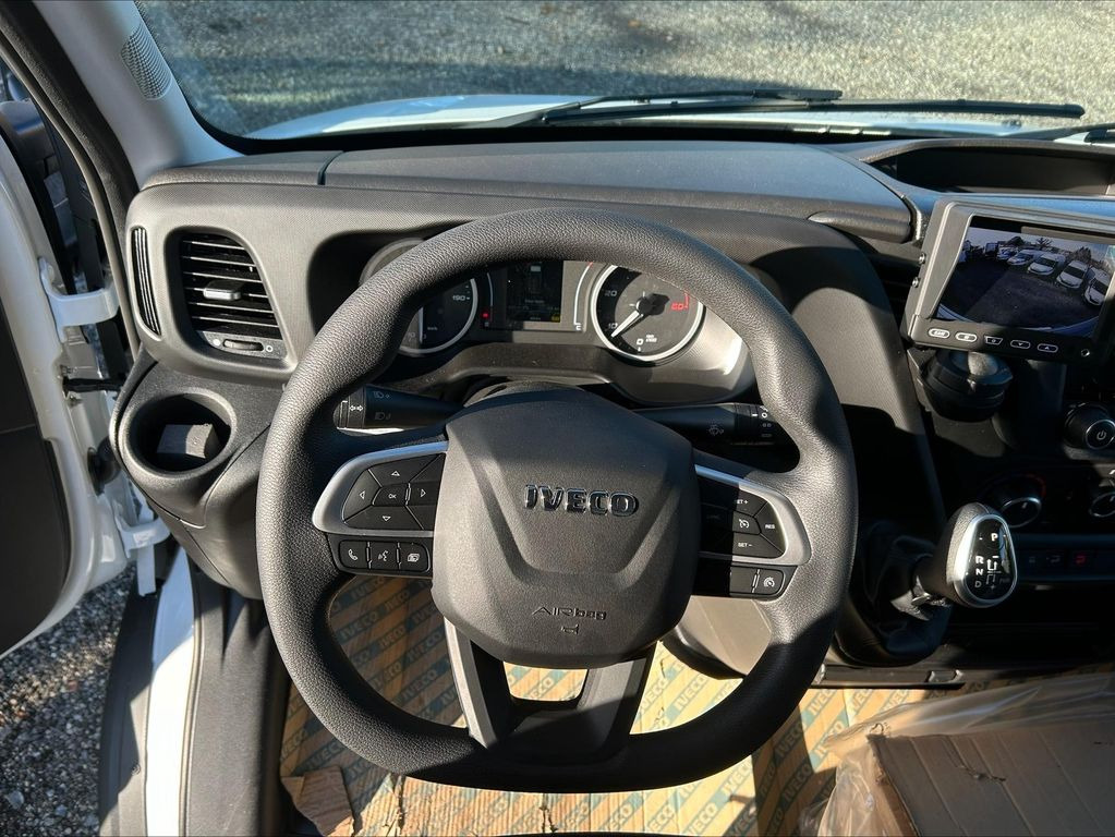 Box van Iveco Daily Koffer 35S14H EA8 115 kW (156 PS), Auto...