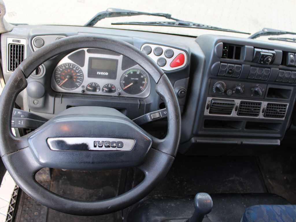 Box van Iveco EUROCARGO ML75E17, TAIL LIFT, SLEEPING CABIN