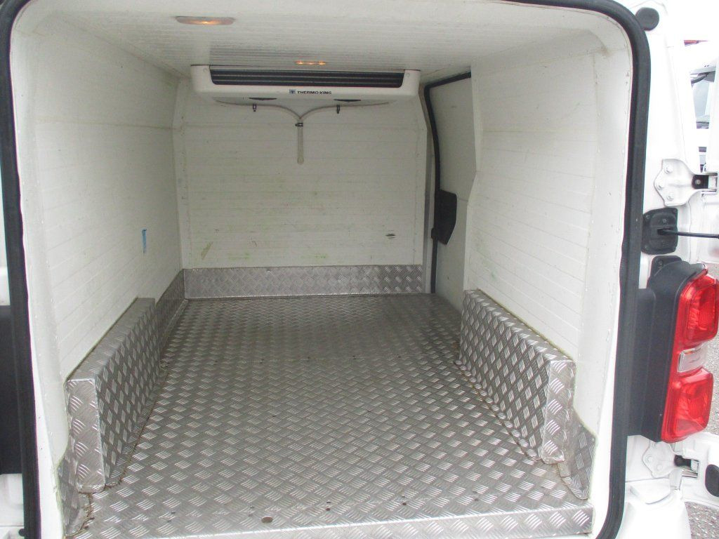 Refrigerated van Citroën Jumpy L2H1 Thermo King C250: picture 4