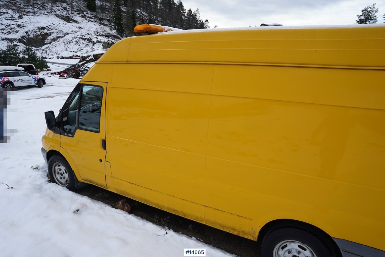 Panel van, Municipal/ Special vehicle Ford Transit: picture 3