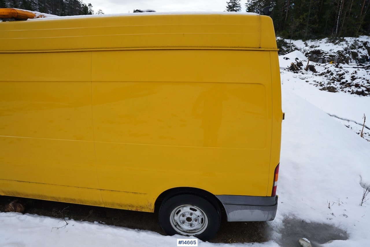 Panel van, Municipal/ Special vehicle Ford Transit: picture 4