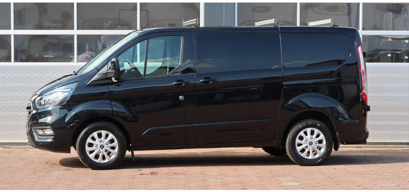 Leasing of Ford Transit Custom 300 2.0 TDCI L1H1 Limited DC CAMERA/ NAVI/ CRUISE/ CLIMA/ TREKHAAK Ford Transit Custom 300 2.0 TDCI L1H1 Limited DC CAMERA/ NAVI/ CRUISE/ CLIMA/ TREKHAAK: picture 13