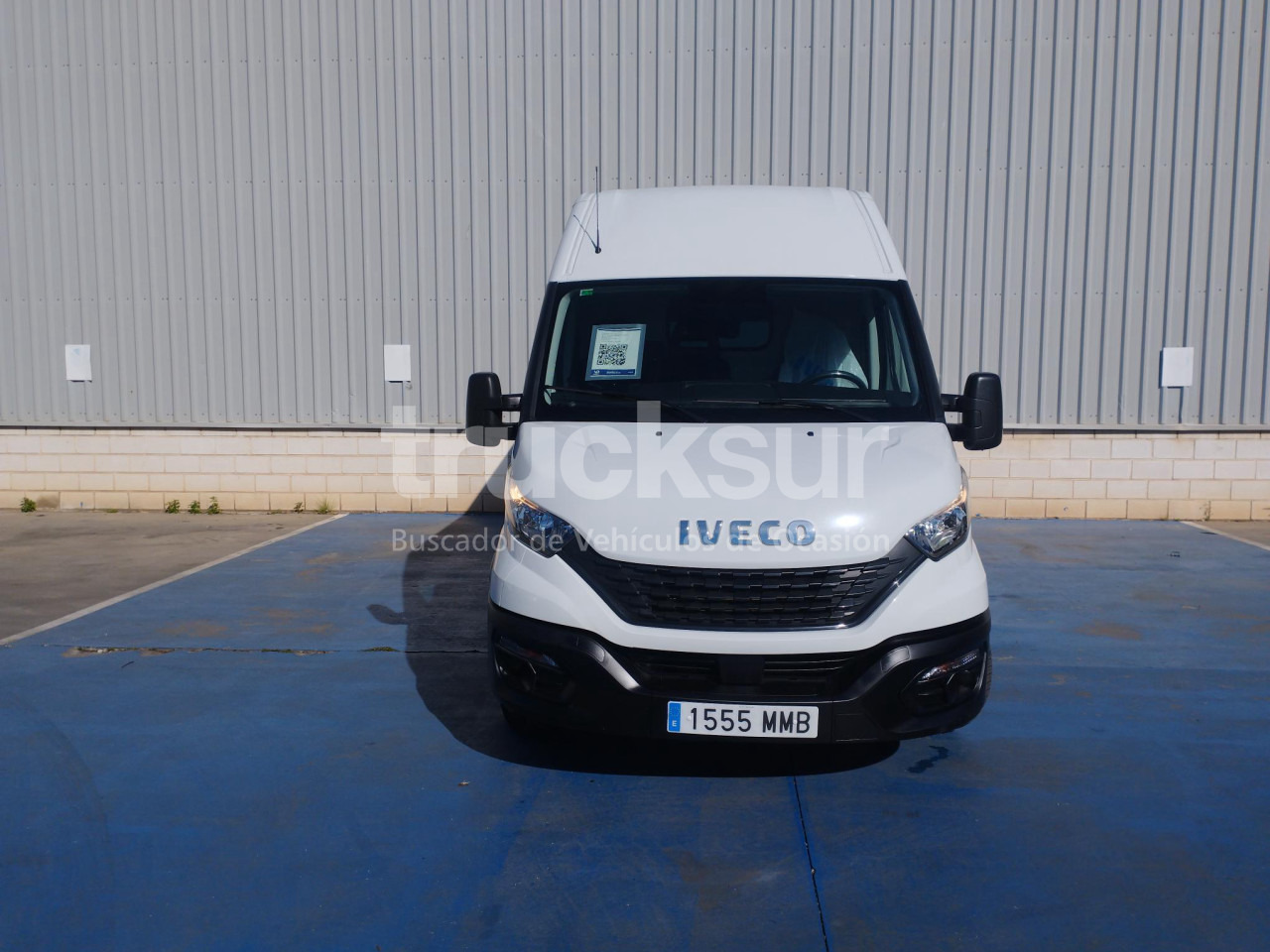 Box van IVECO DAILY 35S16 16M3: picture 3
