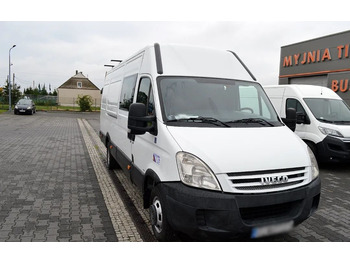 Small van IVECO Daily 35C15