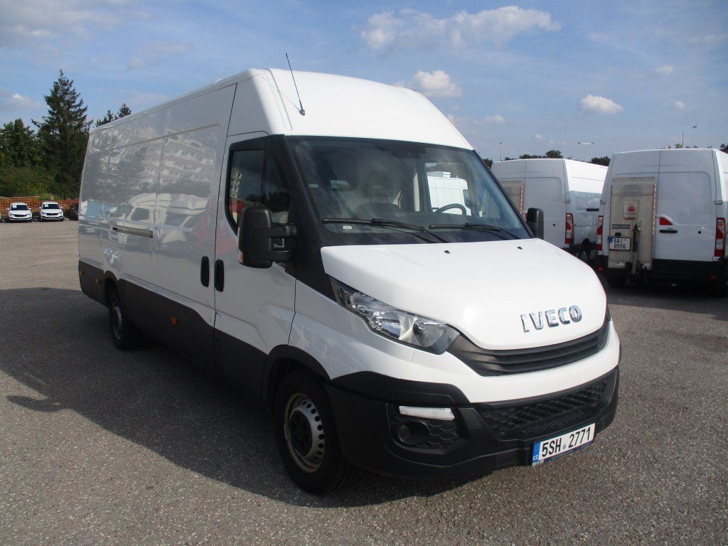 Leasing of Iveco 35S16  Iveco 35S16: picture 1
