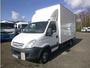 Box van Iveco Daily 35C15 4x2 closed box + taillift: picture 1