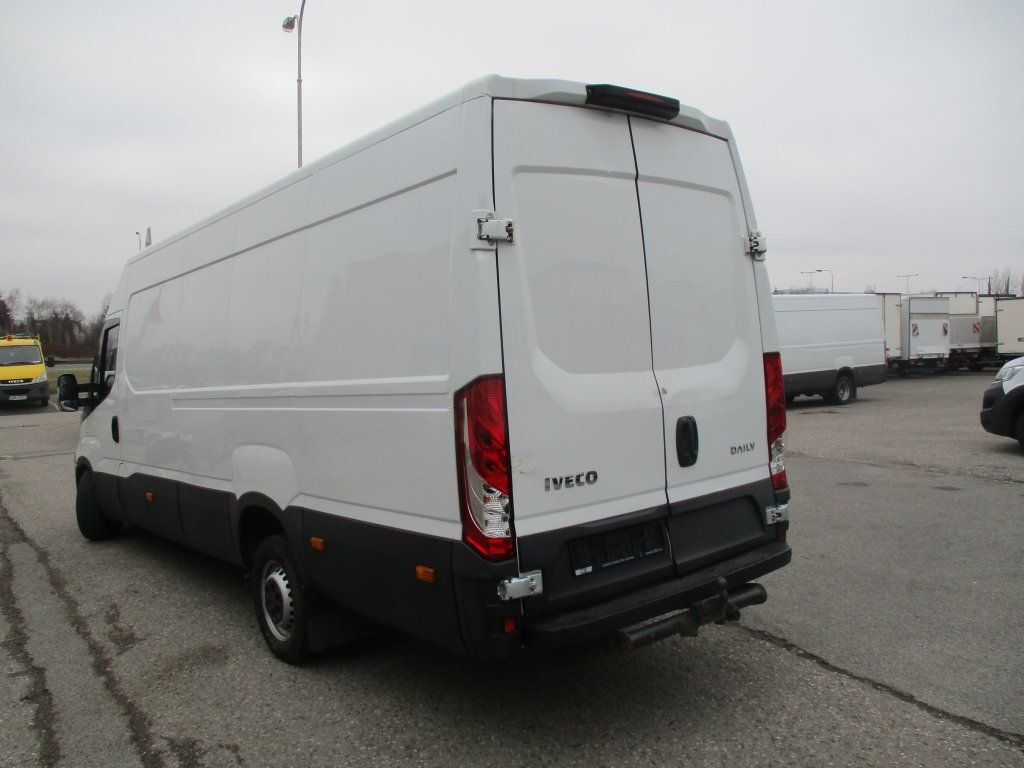 Panel van Iveco Daily 35S18: picture 5