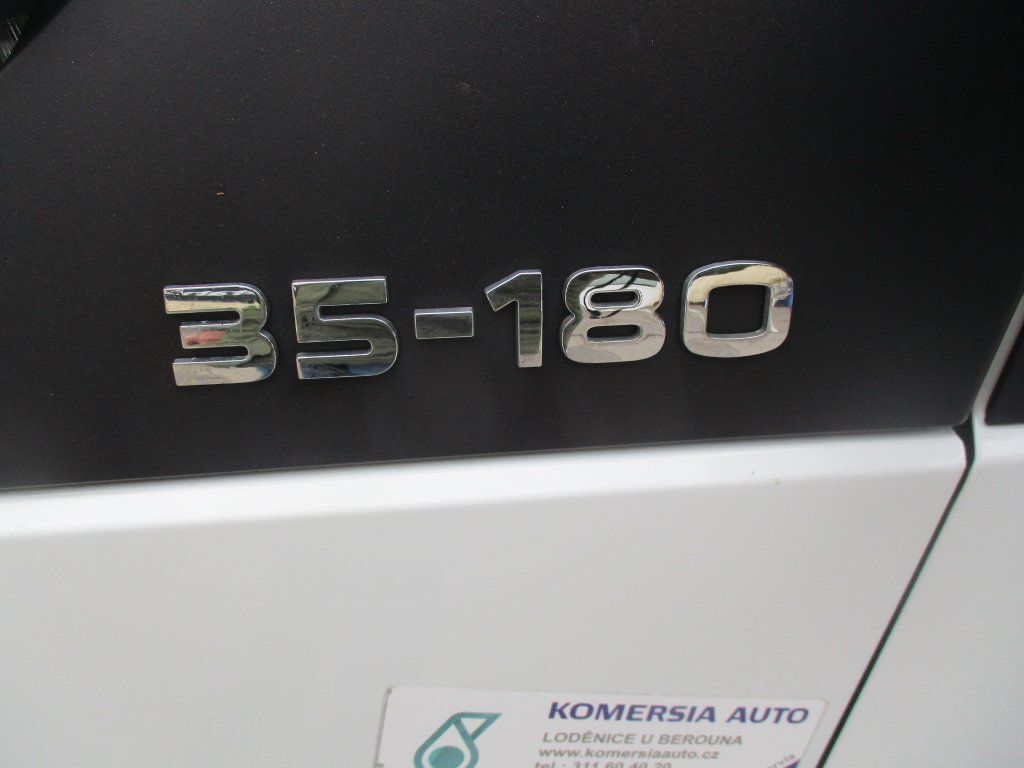 Panel van Iveco Daily 35S18: picture 19