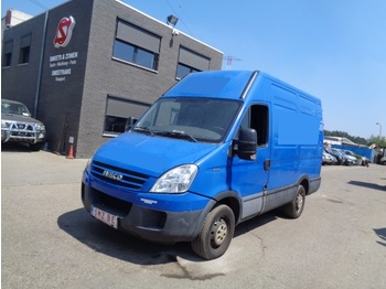 Box van Iveco Daily 35 S 12 L2H2 131"km! Some damages/etwas shaden: picture 1