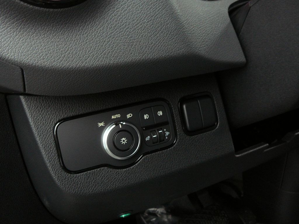 New Box van Mercedes-Benz Sprinter 319 CDI Koffer LBW Aut.: picture 17
