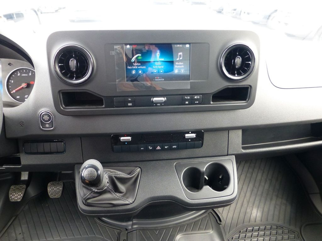 New Box van Mercedes-Benz Sprinter 319 CDI Koffer Türen: picture 17