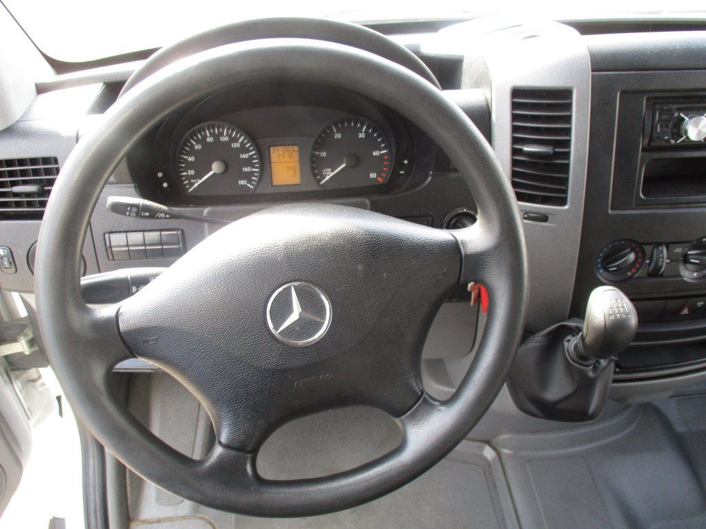 Leasing of Mercedes-Benz Sprinter 516 CDI  Mercedes-Benz Sprinter 516 CDI: picture 8