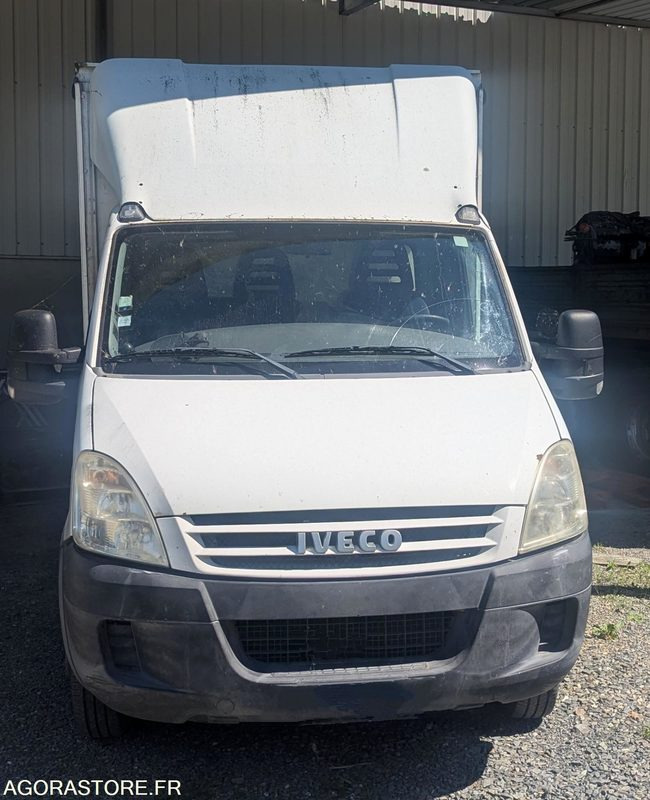 Panel van FOURGON IVECO 35C18 - 2008 - 182 000 KM