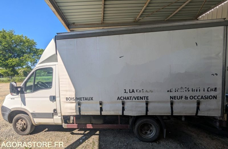 Panel van FOURGON IVECO 35C18 - 2008 - 182 000 KM