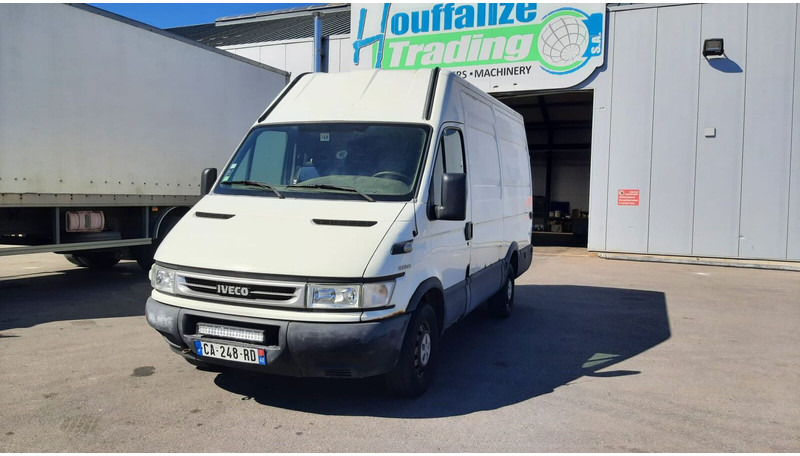 Panel van Iveco Daily 35S12