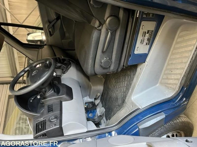 Panel van MERCEDES SPRINTER 516 CDI CAISSE DÉMÉNAGEMENT BACHÉ+ HAYON - 2018 - 202 600km