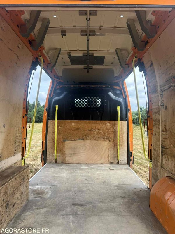 Panel van RENAULT MASTER III L2H3 PHASE 2