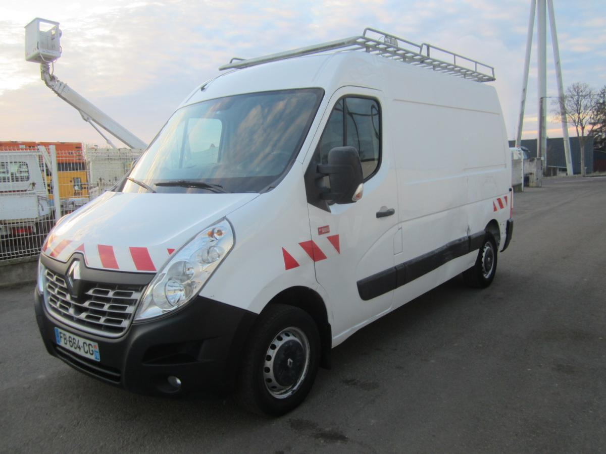 Panel van Renault Master 2.3 DCI 125