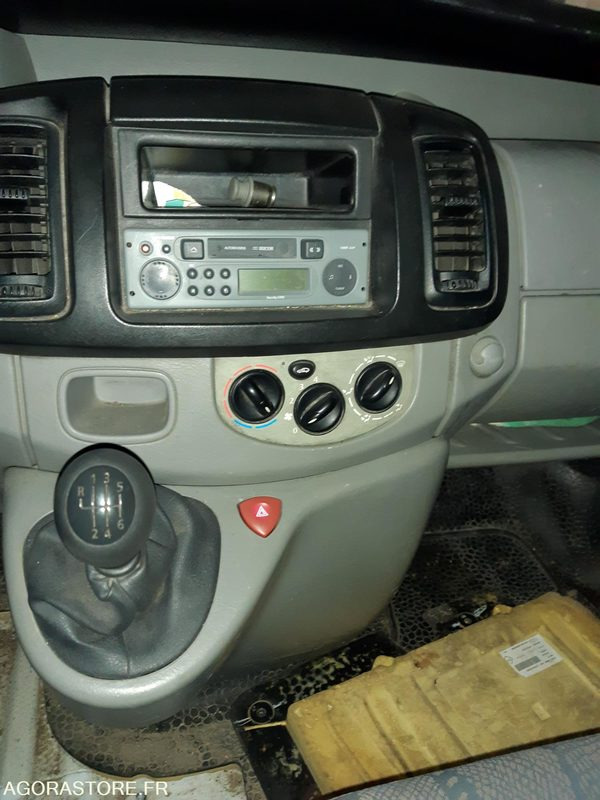 Panel van TRAFIC - 2006 - 72889KM