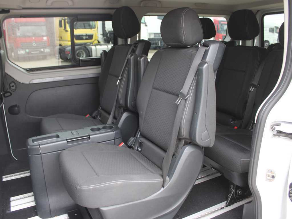 Passenger van Opel VIVARO-B, 7 SEATS