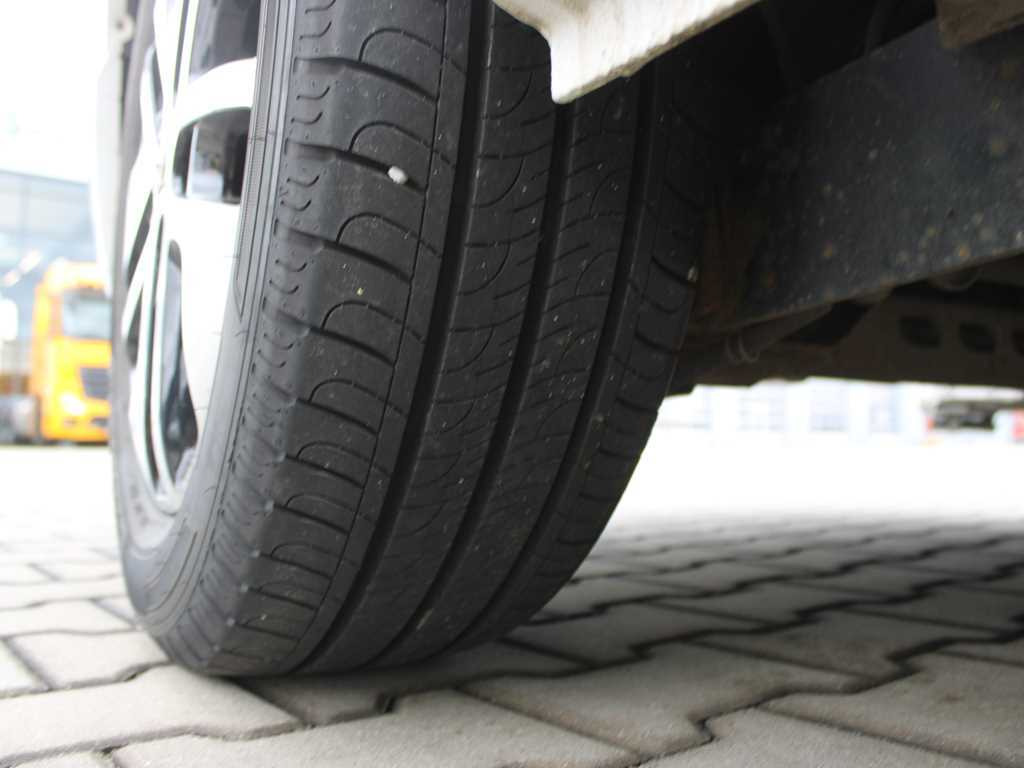 Passenger van Opel VIVARO-B, 7 SEATS