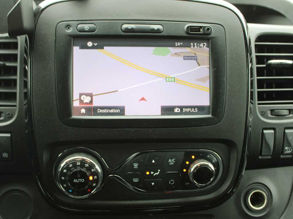 Passenger van Opel VIVARO-B, 7 SEATS