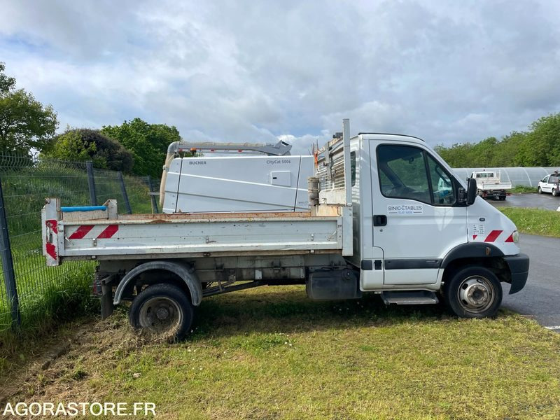 Van RENAULT  - 150897 KM