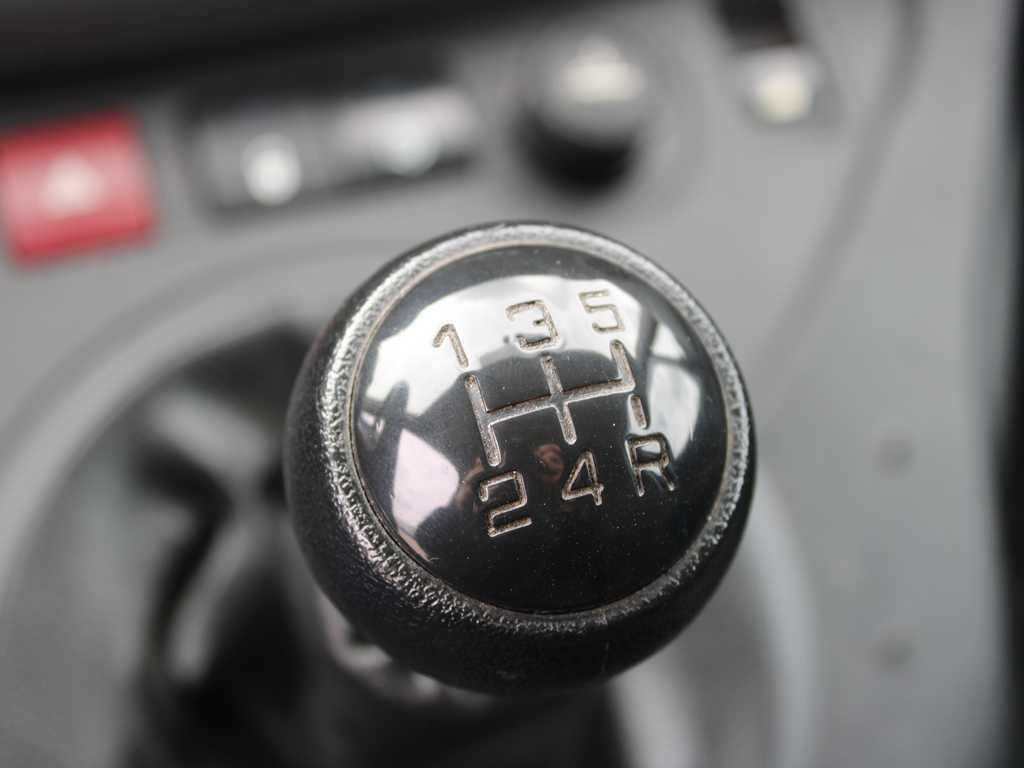 Refrigerated van Peugeot PEUGEOT PARTNER, 4X4, CARRIER NEOS 100