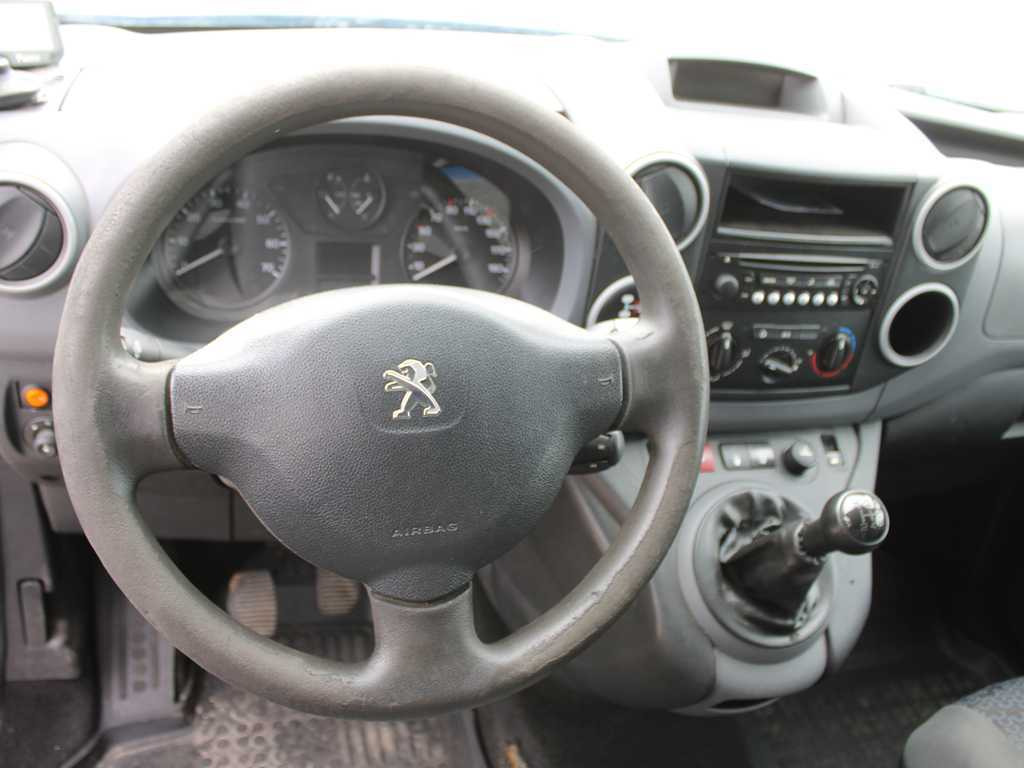 Refrigerated van Peugeot PEUGEOT PARTNER, 4X4, CARRIER NEOS 100