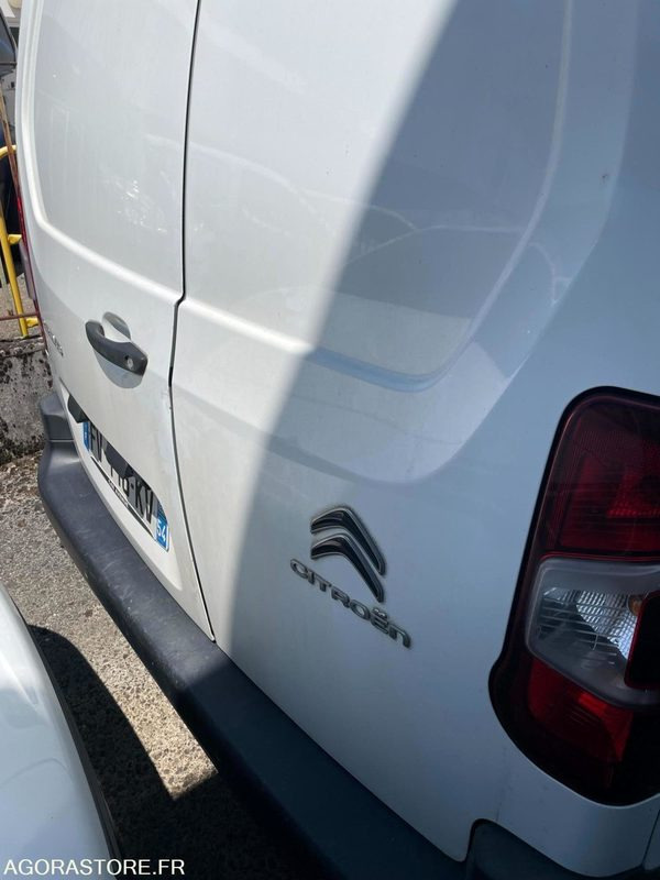 Small van CITROEN BERLINGO 98593kms - 2020