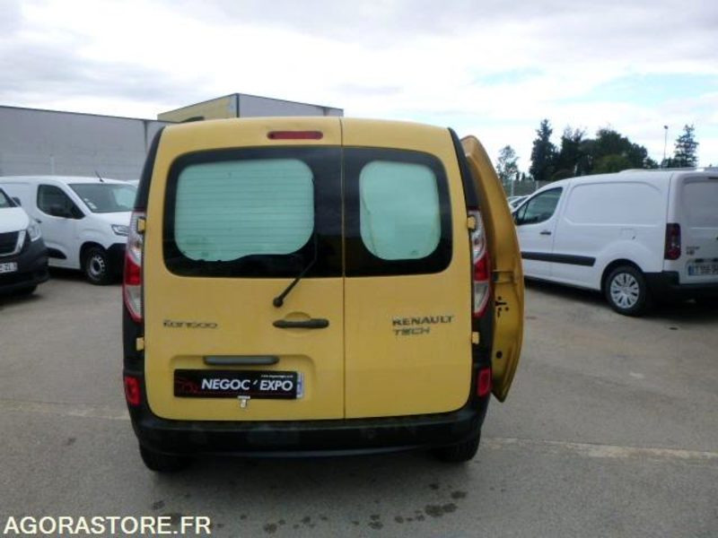 Small van RENAULT kangoo - 2015 - 148166km