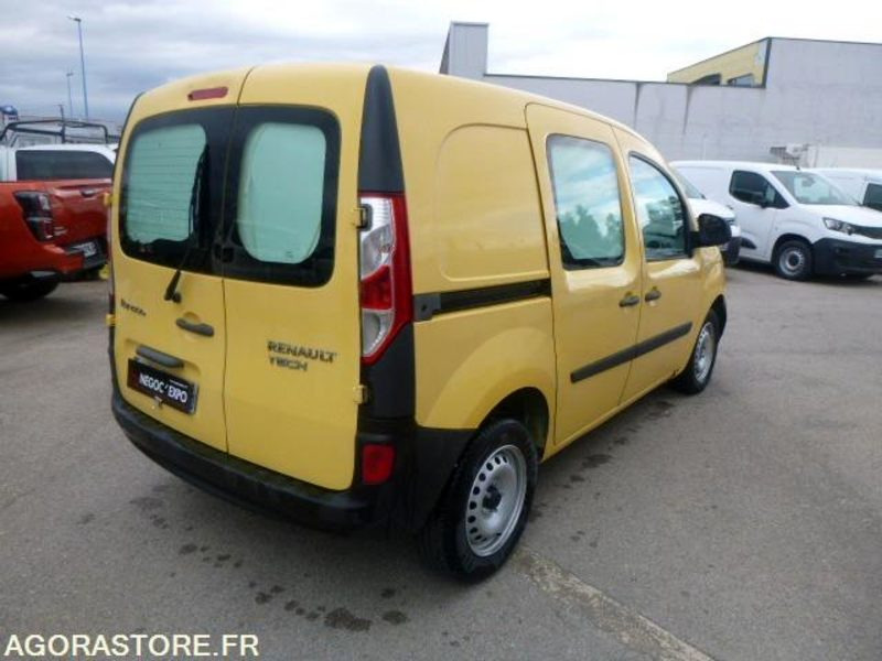 Small van RENAULT kangoo - 2015 - 148166km