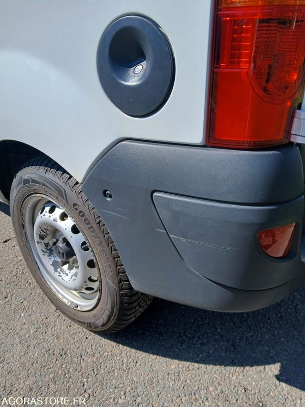 Small van Renault Kangoo 648 ABJ 42
