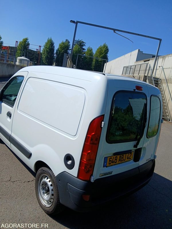Small van Renault Kangoo 648 ABJ 42