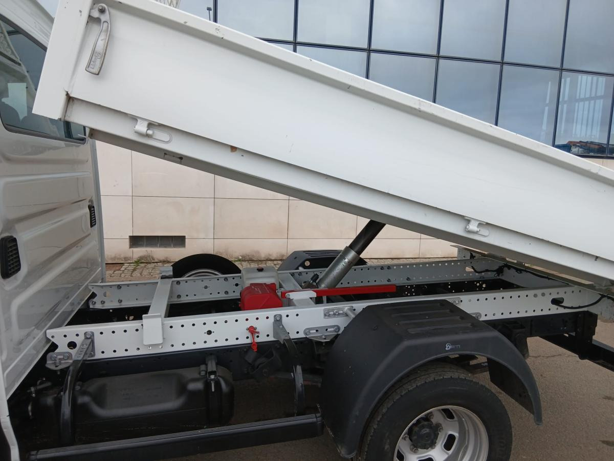 Tipper van Iveco 35.140