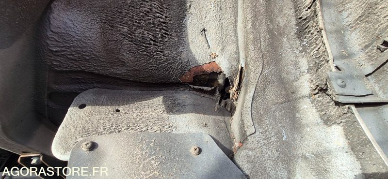Tipper van Nissan Cabstar