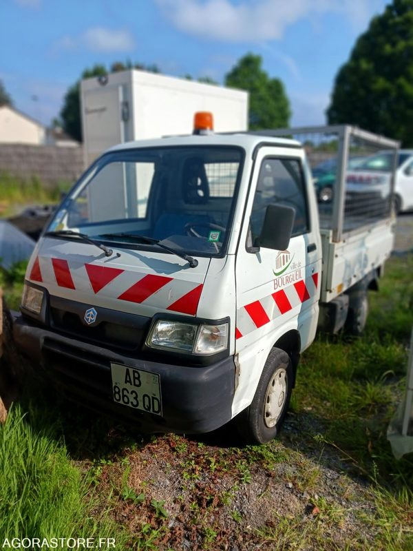 Tipper van Piaggio Porter 90787 kms 2009