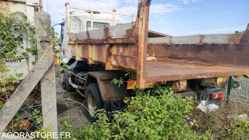Tipper van RENAULT MIDLUM 210 - 2001 - 288968 KM