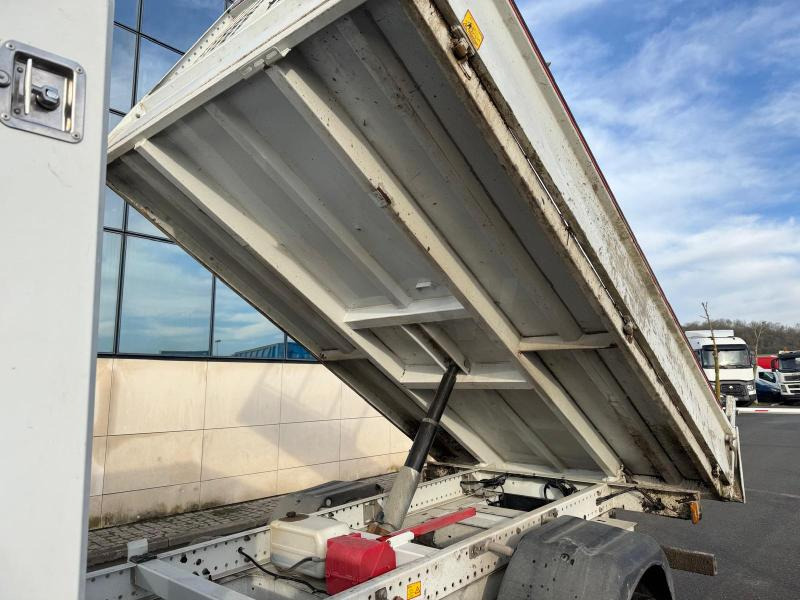 Tipper van Renault Master 2.3 DCI 150