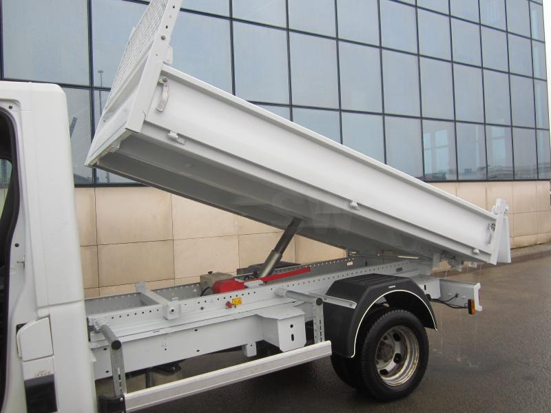 Tipper van Renault Master 2.3 DCI 150