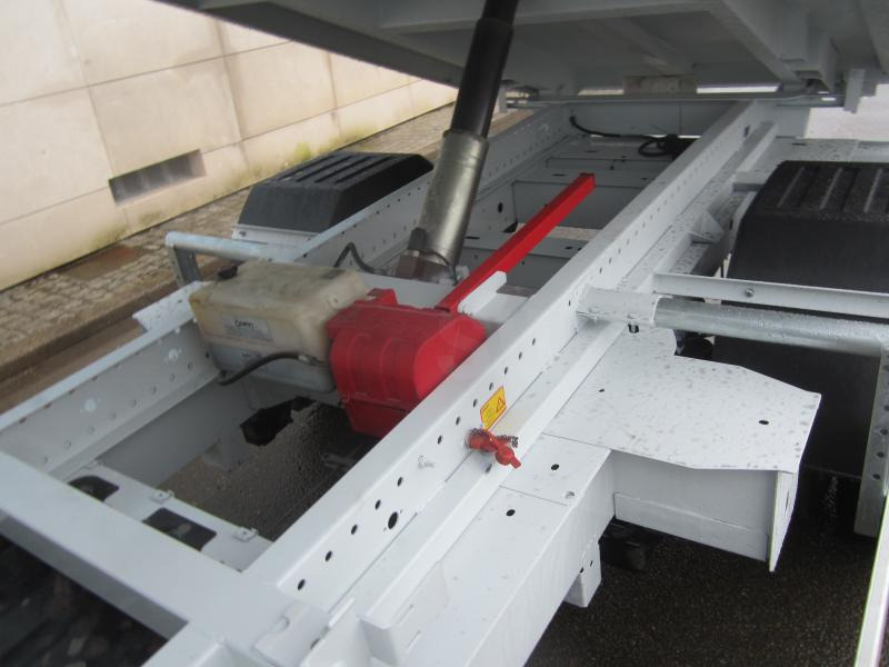 Tipper van Renault Master 2.3 DCI 150