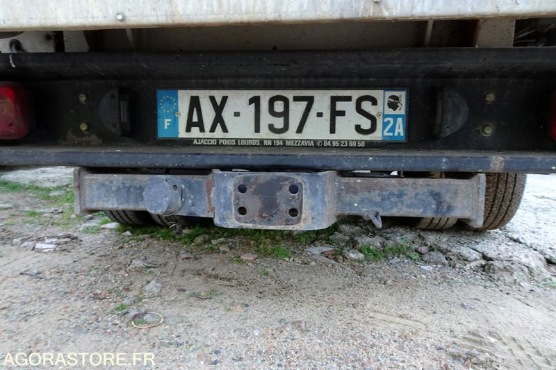 Tipper van Renault Maxity 130 DXI