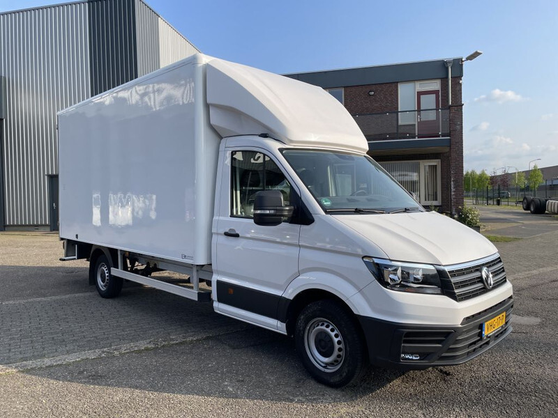 Box van Volkswagen Crafter 2.0 TDI 180 pk 11-2020 automaat: picture 2